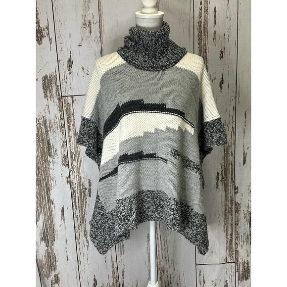 Sweaters - Graziella Nebbia Gray/White/Black Turtle Neck Knit Poncho Wool Blend Sweater